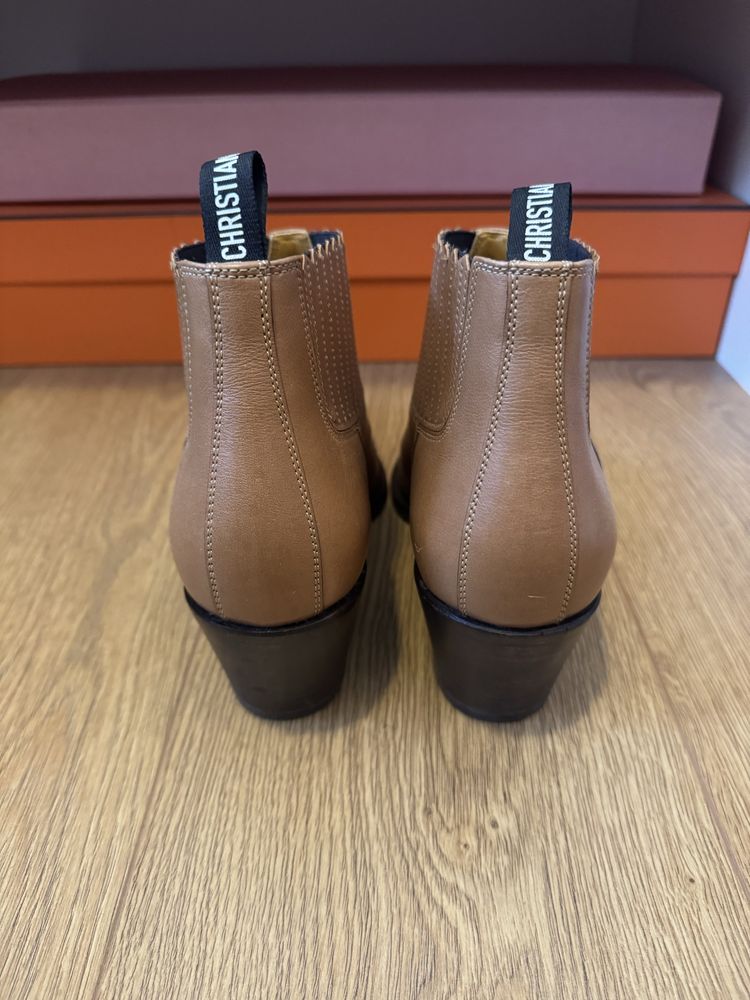 Шкіряні козаки Dior