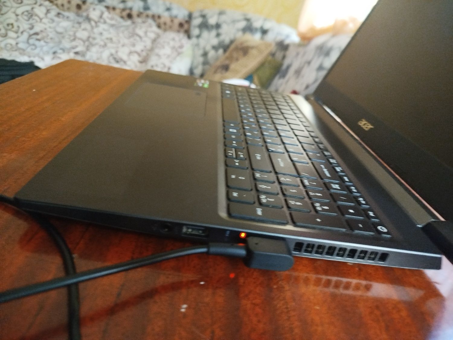 Acer Aspire 7 a715-42g