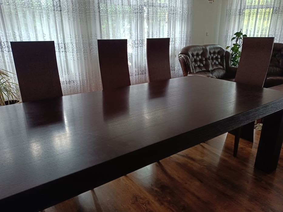 Stół z krzesłami do salonu 8 krzeseł VINOTTI