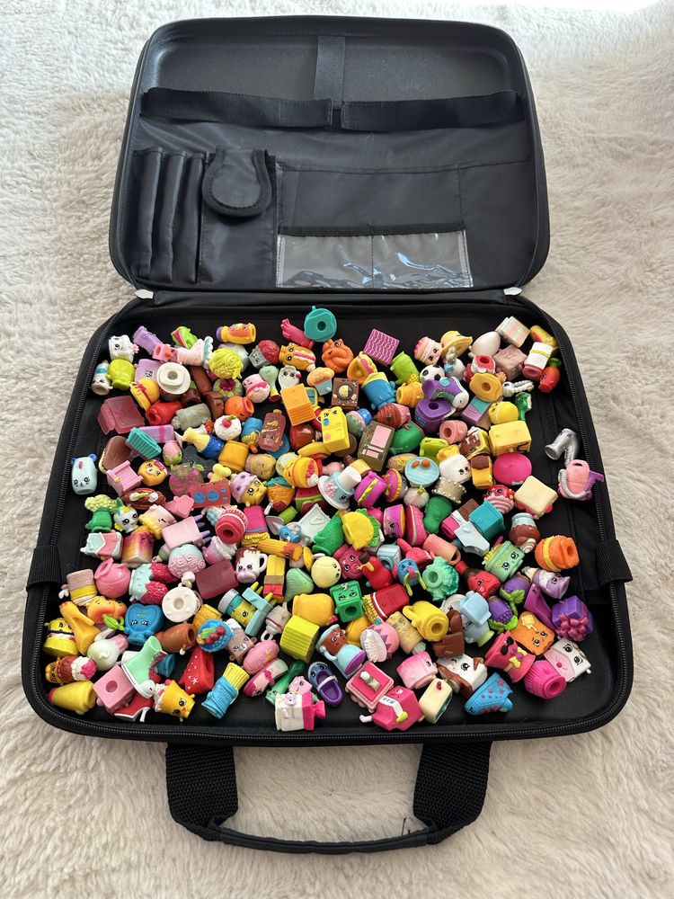 218 Bonecos Shopkins com mala de transporte