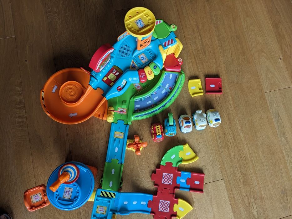 VTech Toot-Toot Drivers Airport/ lotnisko