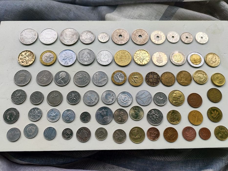 Zestaw monet- cały świat
