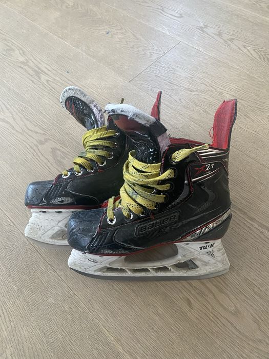 Продам детские хоккейные коньки Bauer Vapor X2.7 размер 1.5