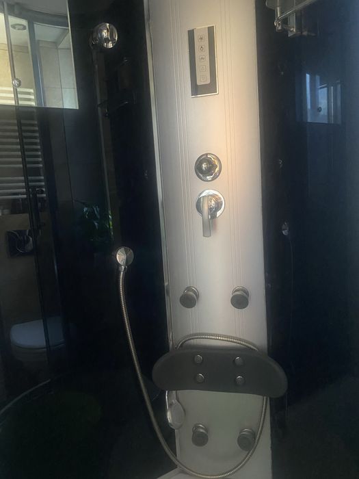 Kabina prysznicowa bogate wyposazenie