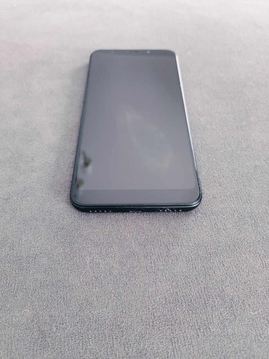 Telefon Xiaomi Redmi 5 plus