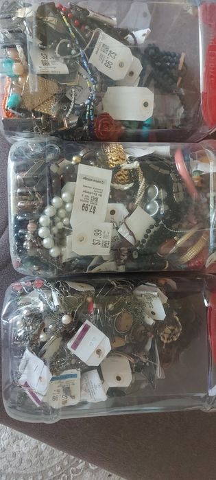 Продам бижутерию-сток