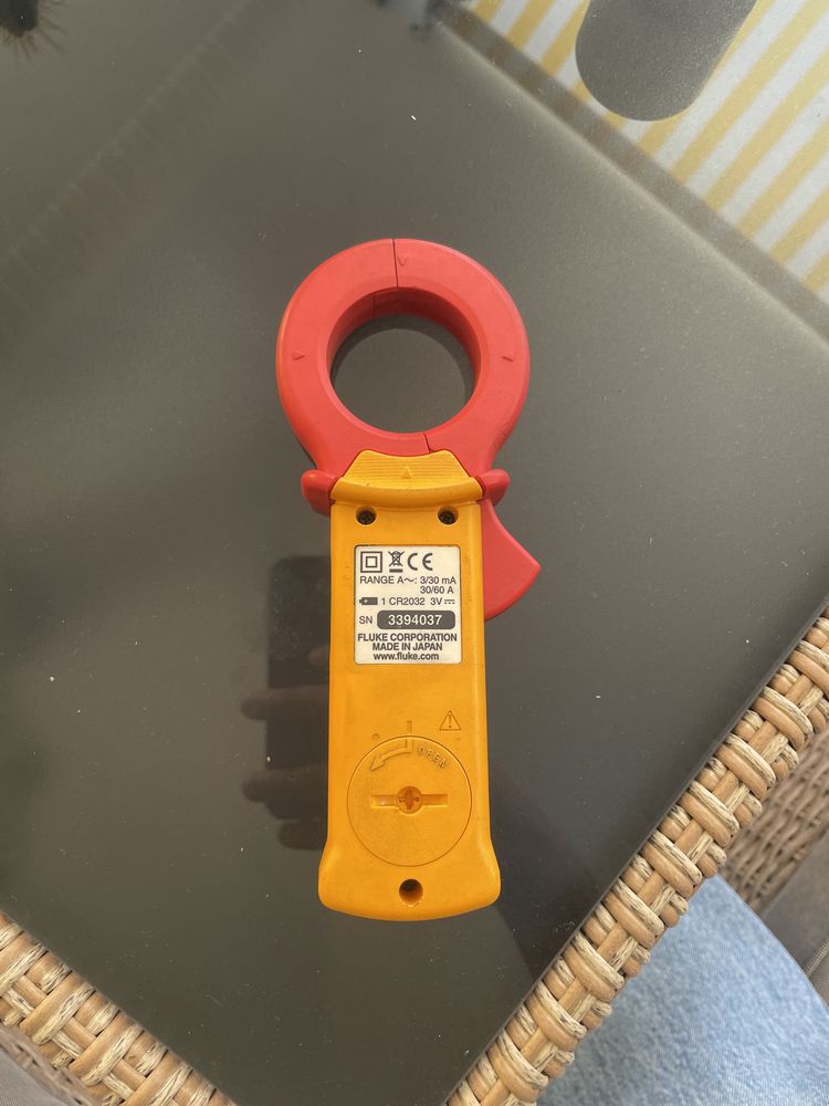 pinça amperimétrica fluke