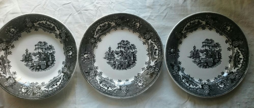 Pratos decorativos Sacavém pretos