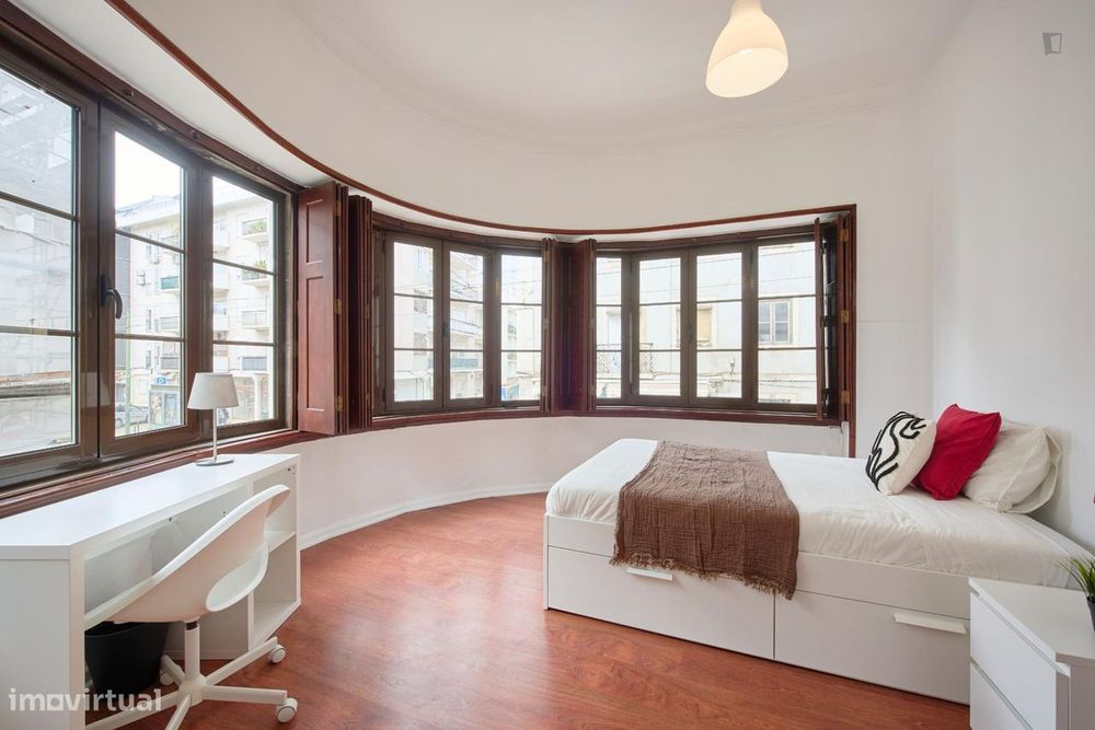 768669 - Quarto com cama de casal em...
