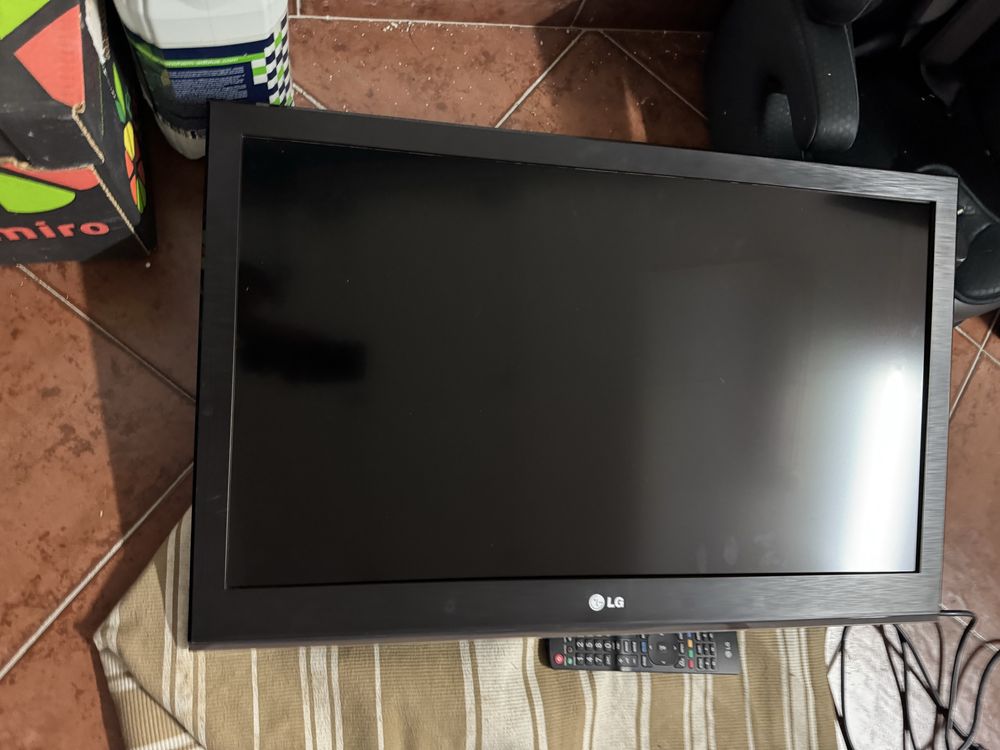 Televisão LG 32 polegadas como nova