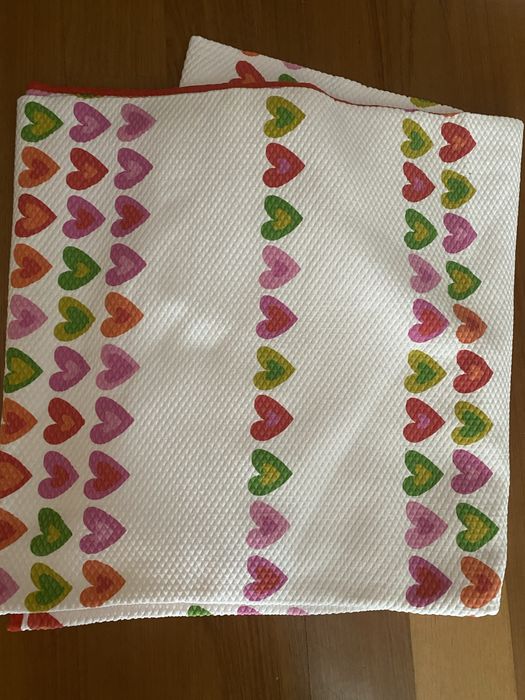 Colcha + almofadas Agatha Ruiz de la Prada