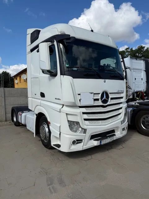 Mercedes-Benz  Mercedes-Benz Actros 1845 mega/standard