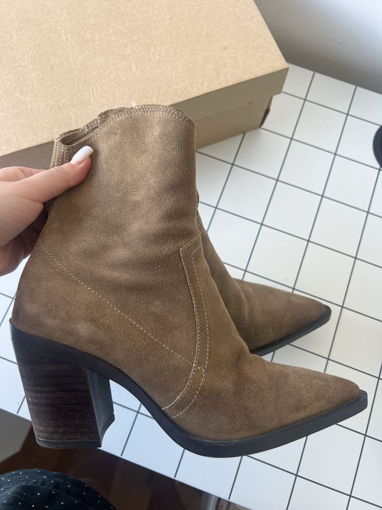 Казаки Zara , чоботи zara