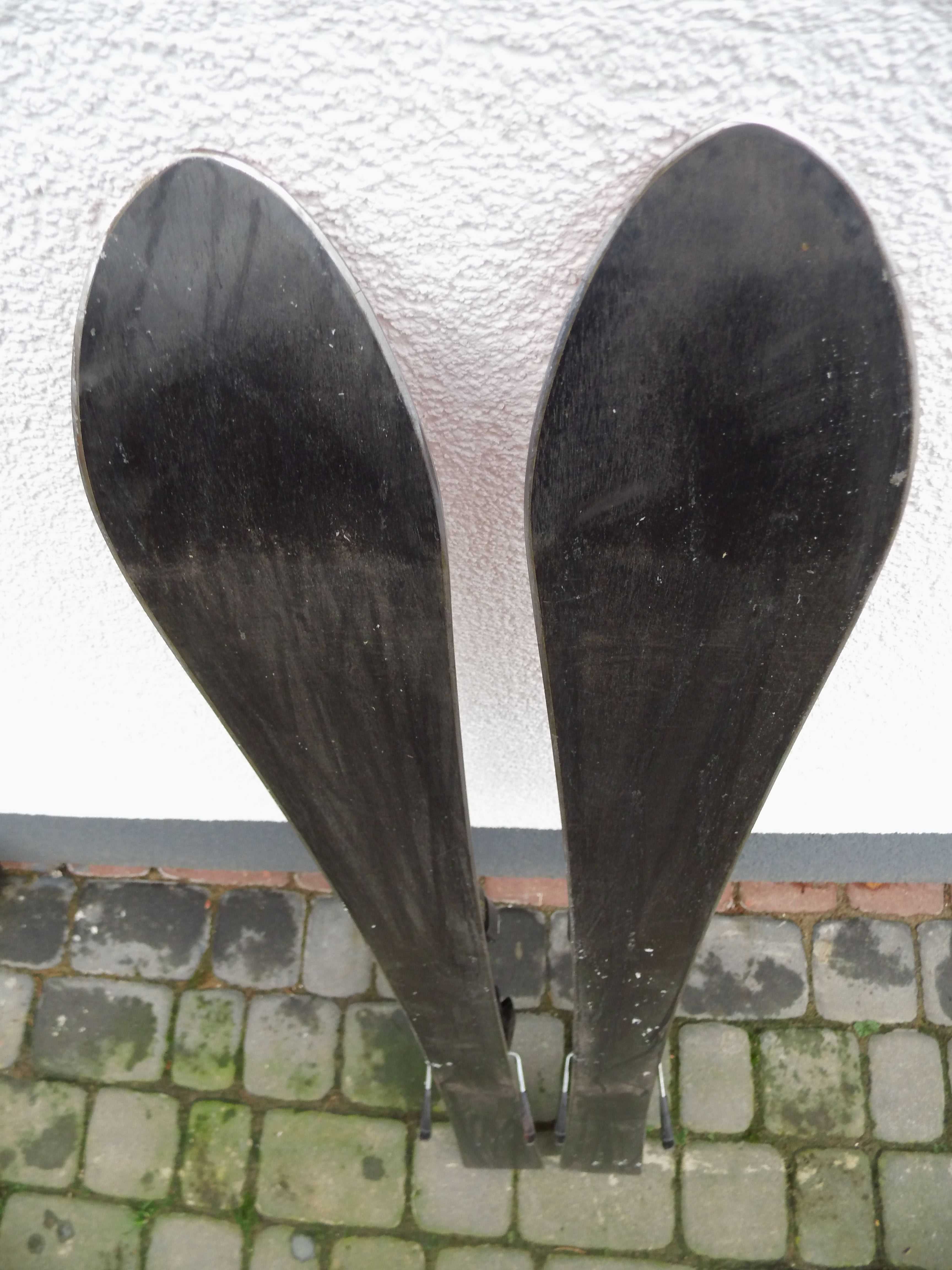 Narty zjazdowe Volki 110