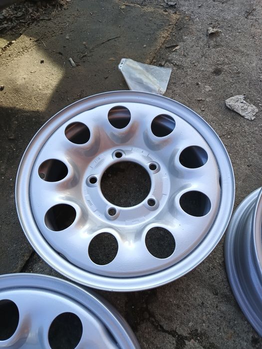 Samurai jimny Niva Vitara uaz felgi po renowacji