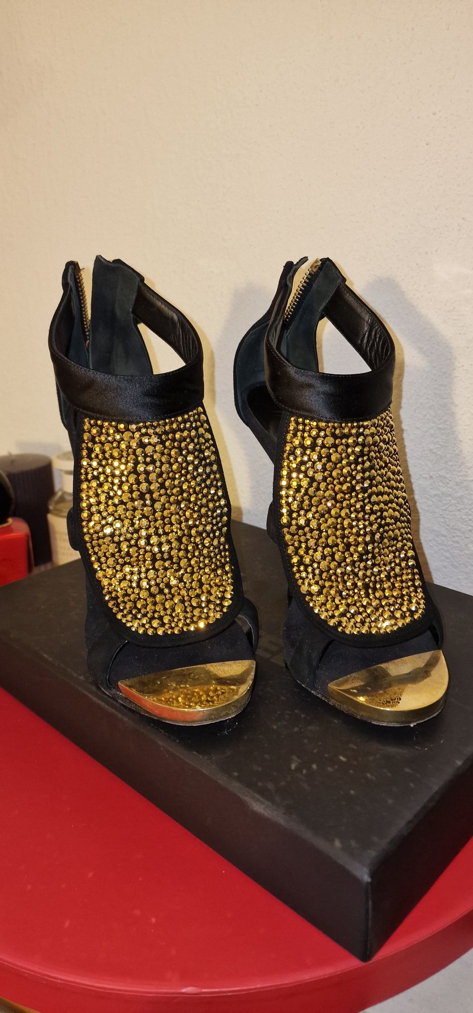 Sandálias. Sapato Giuseppe Zanotti