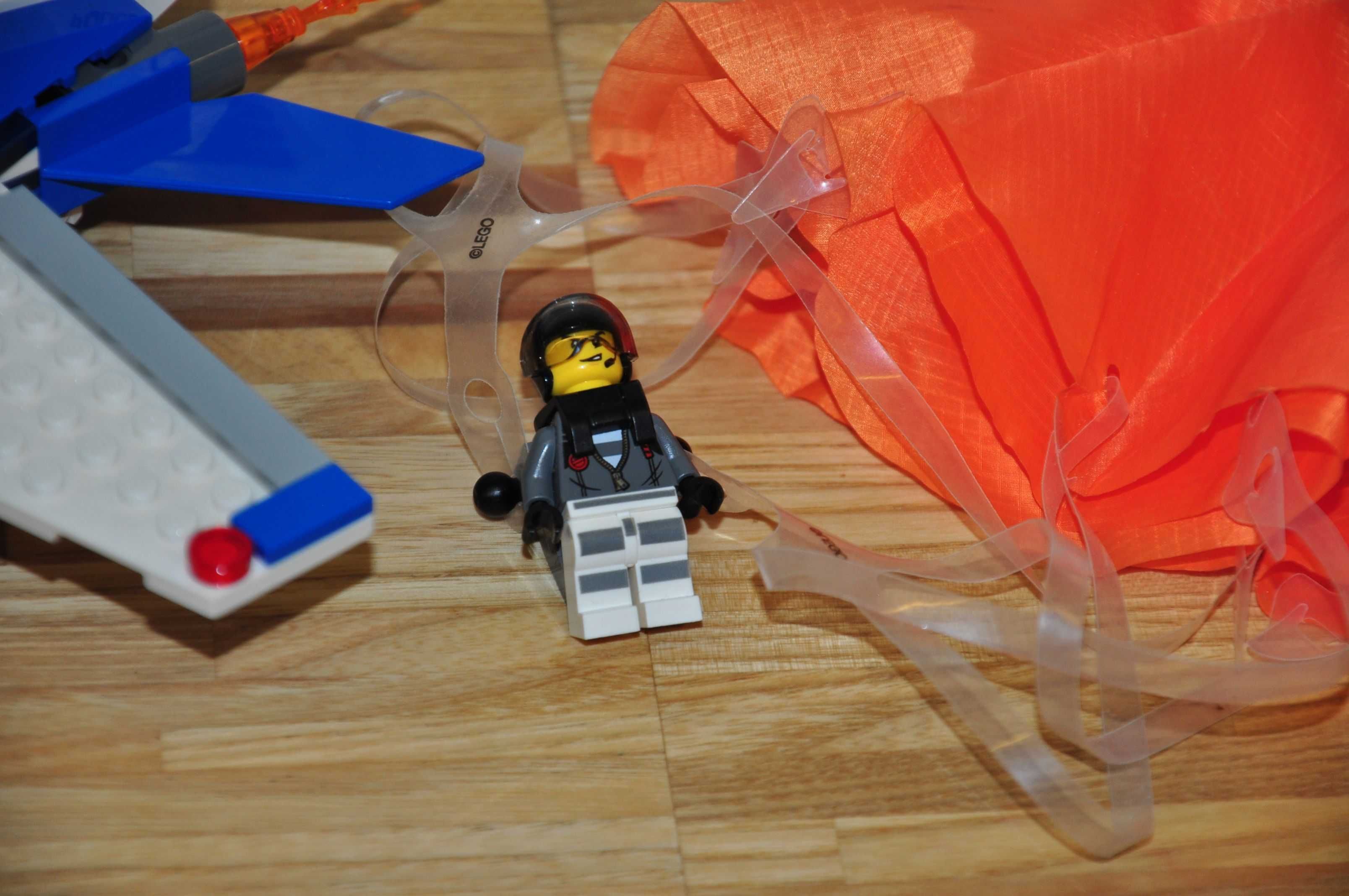 Z0279 Zestaw LEGO City 60208-1 Aresztowanie spadochroniarza