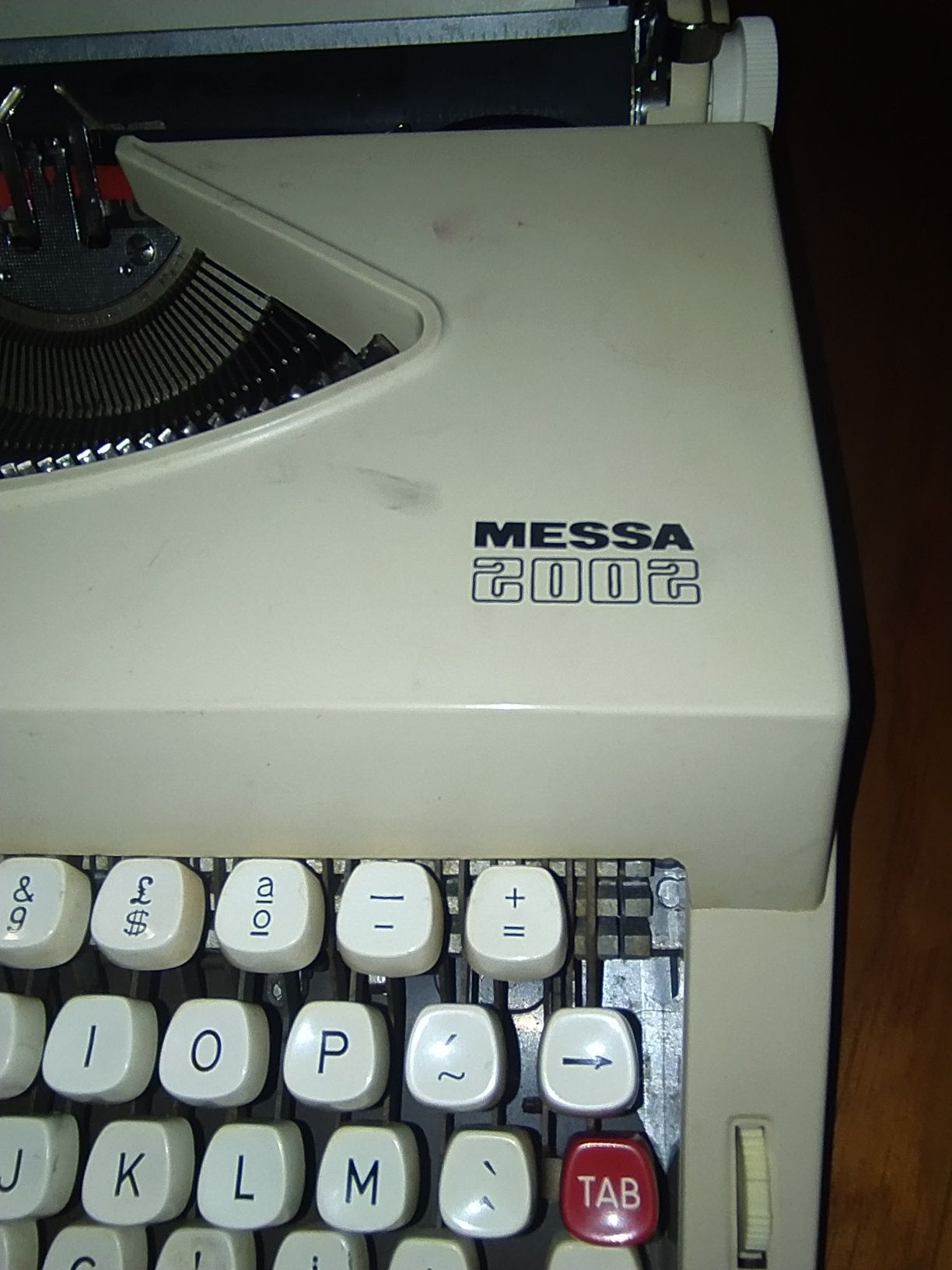 Máquina de escrever Messa 2002
