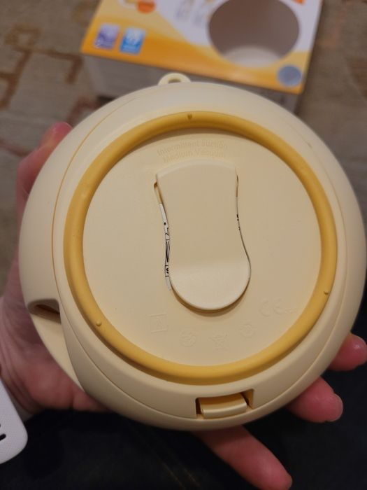 Laktator elektryczny podwójny Medela Swing Maxi.