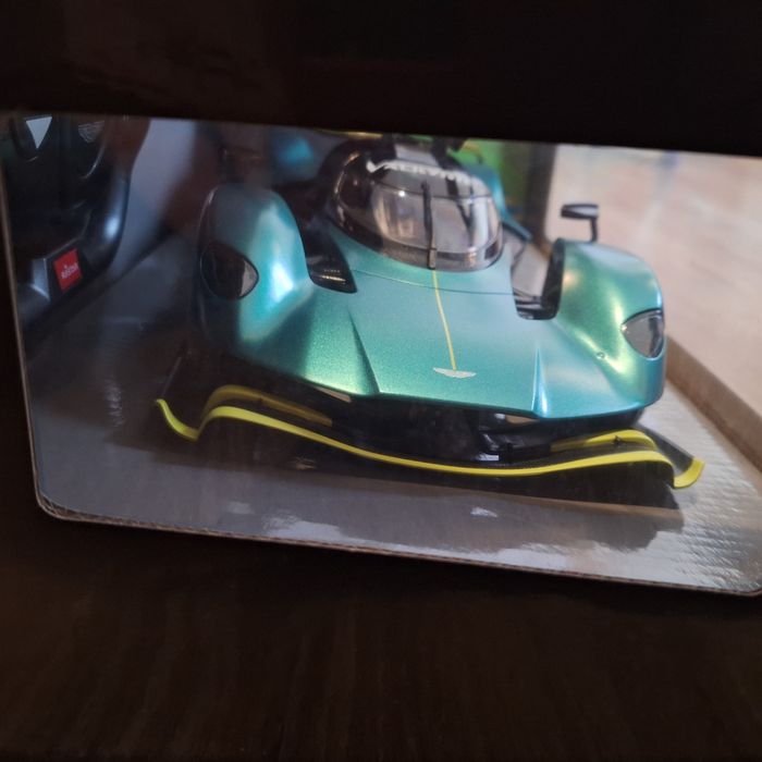 RASTAR RC 1:14 Aston Martin Valkyrie AMR PRO zdalnie sterowane auto