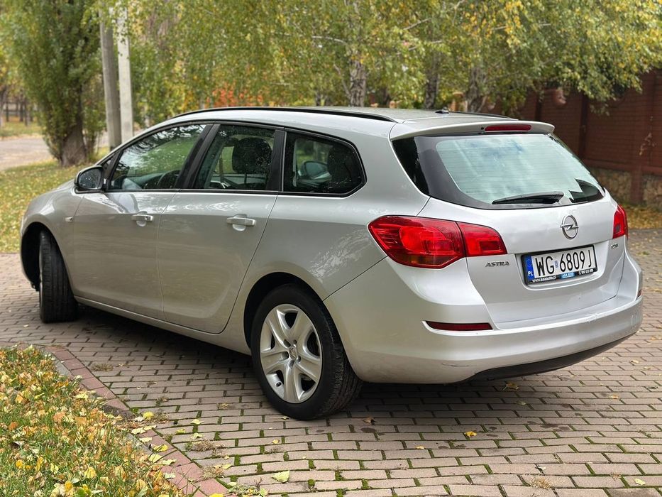 Продам Opel Astra J 1.7 дизель в Харкові