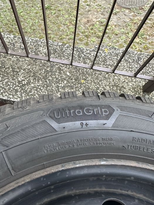 Koła 205/55/16 z oponami zimowymi Goodyear UltraGrip 9+ 5x114,3