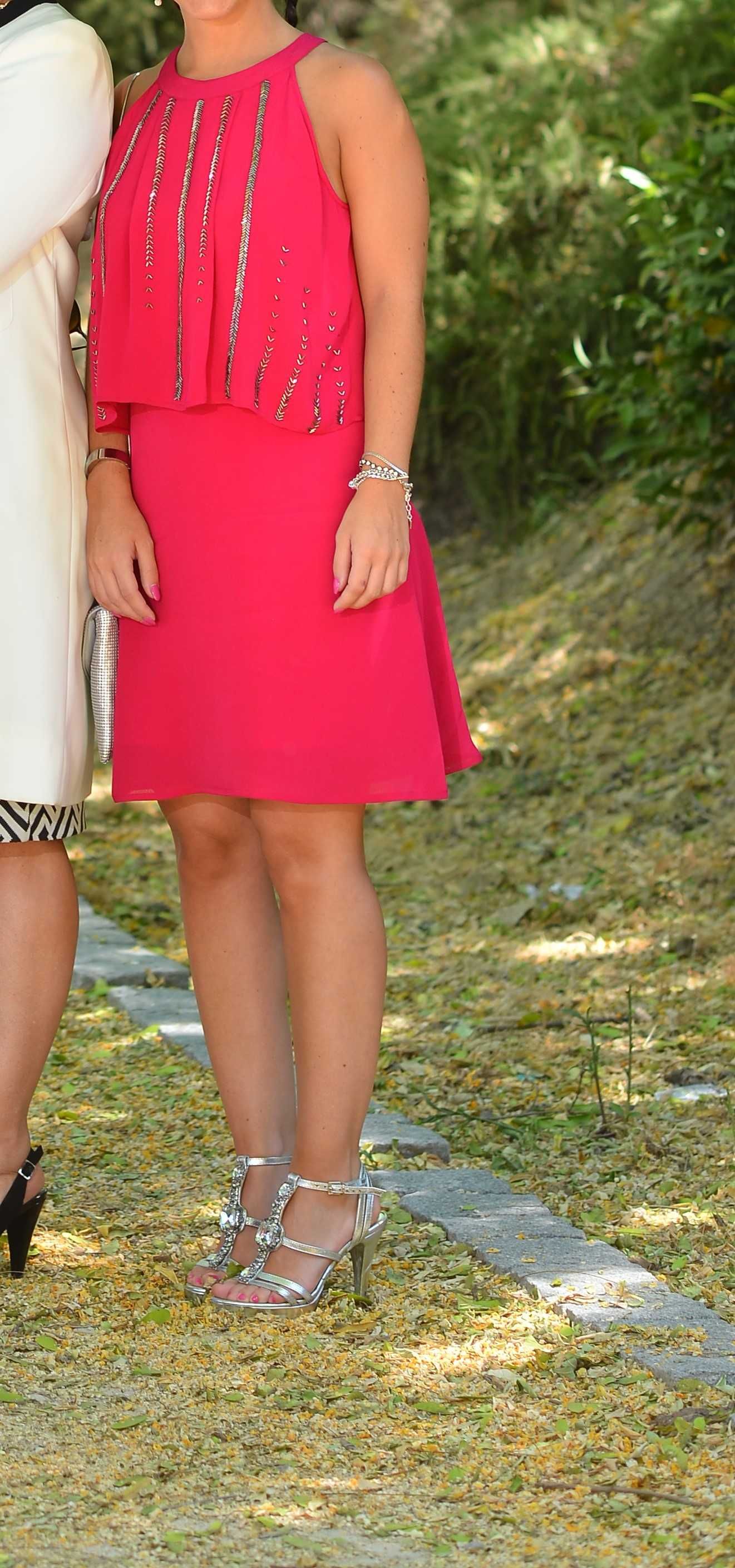 Vestido festa cor magenta com brilhantes