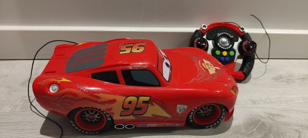 Samochód McCARS Disney zygzak McQueen zdanie sterowany na pilot