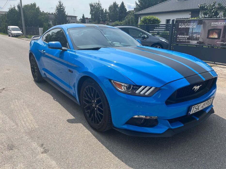 Ford Mustang 5.0 V8 GT Performance. Moc 435 KM. Manual.