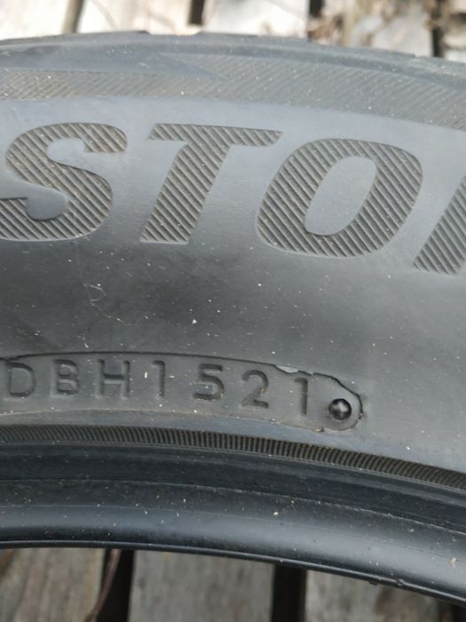 Резина зимова Bridgestone Blizzak DM-V2 285\50 R20