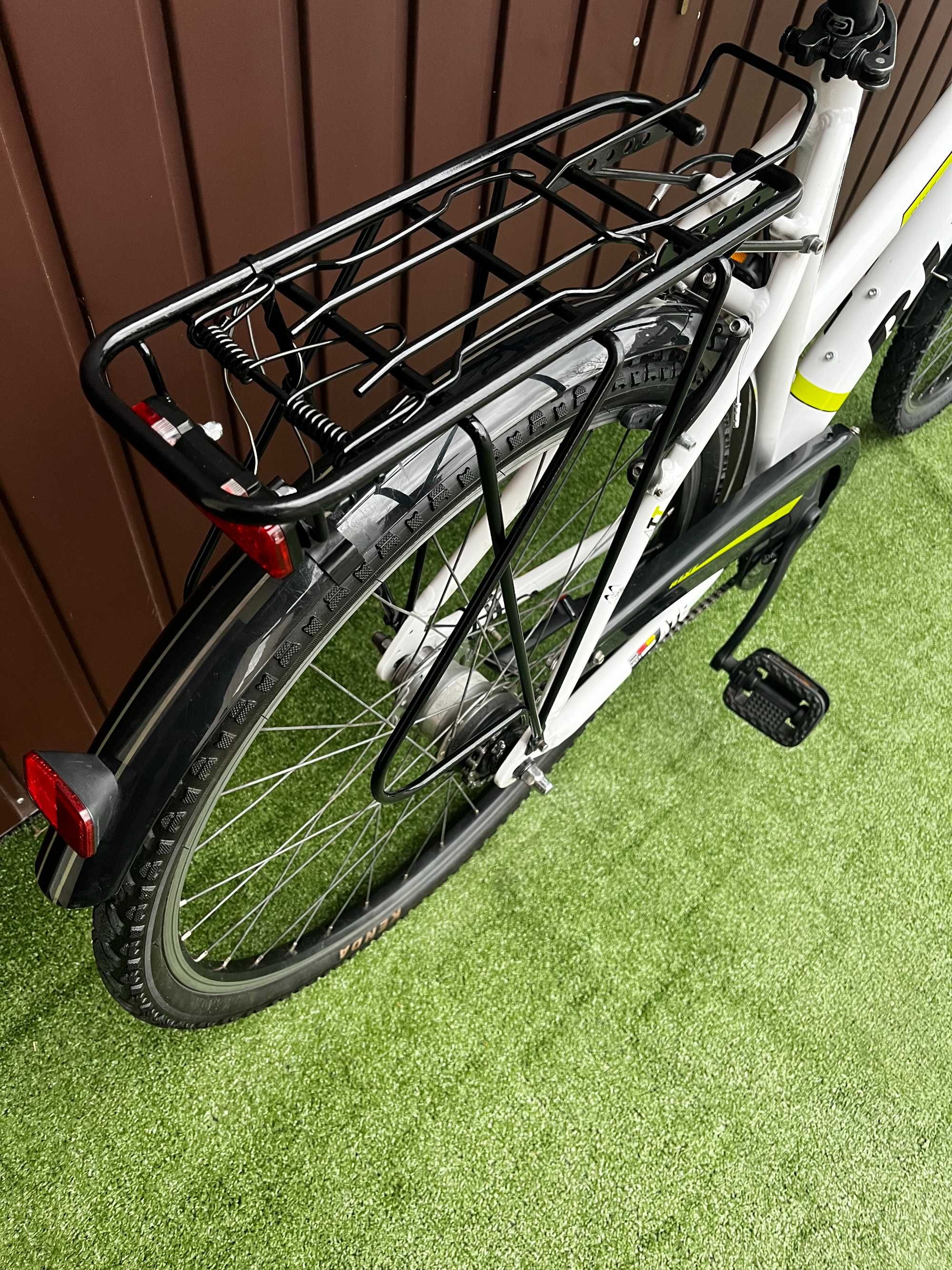 Rower RIXE OUTBACK/alu./amor./koła 26"/prądnica/Shimano NEXUS 7