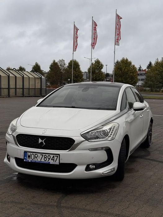 DS Automobiles DS 5
