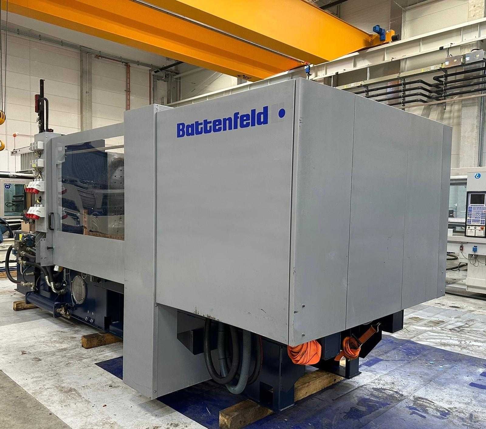 Sprzedam wtryskarkę - Battenfeld HM 2700/1330, 2004r.