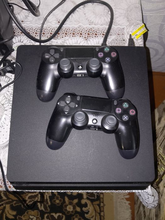 Sony PlayStation 4