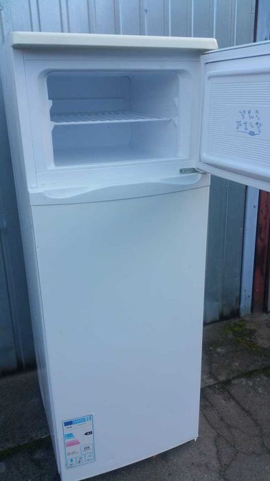 Lodówka z zamrażalnikiem Luxor