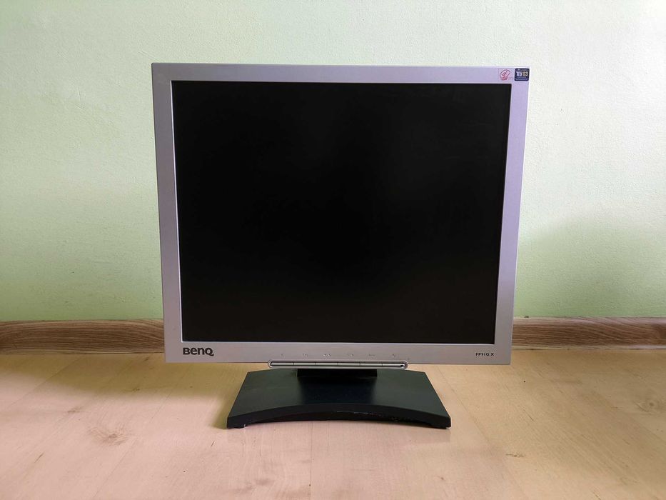 Komputer PC Dell Vostro 470 D10M + monitor BENQ 19 cali Windows 10 Pro