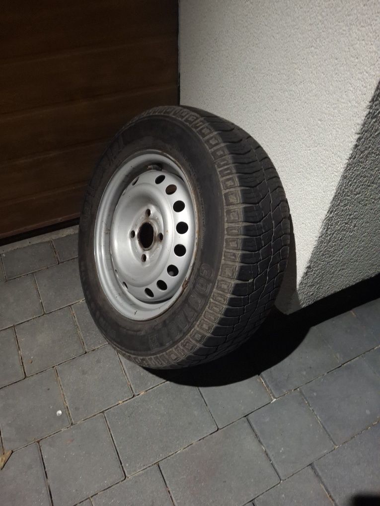 Opona Continental 175/10 R13 z felgą stalową 4x100