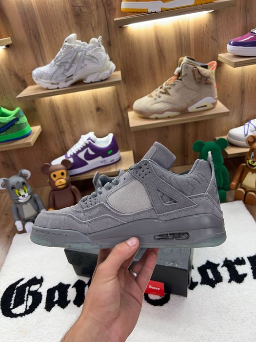 Кросівки Nike Air Jordan 4 Retro Kaws Grey