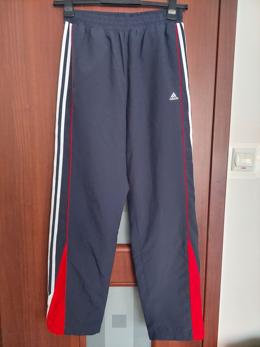 Spodnie dresowe Adidas s