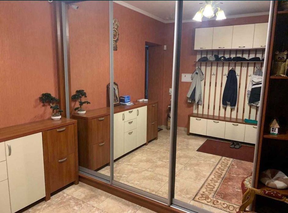 Шатиловка!Продам дом 250м2,ухоженный участок 5соток,ул.Новгородская,CB