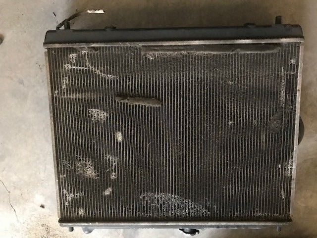 Radiador de agua Mitsubishi Pajero 3.2 V60