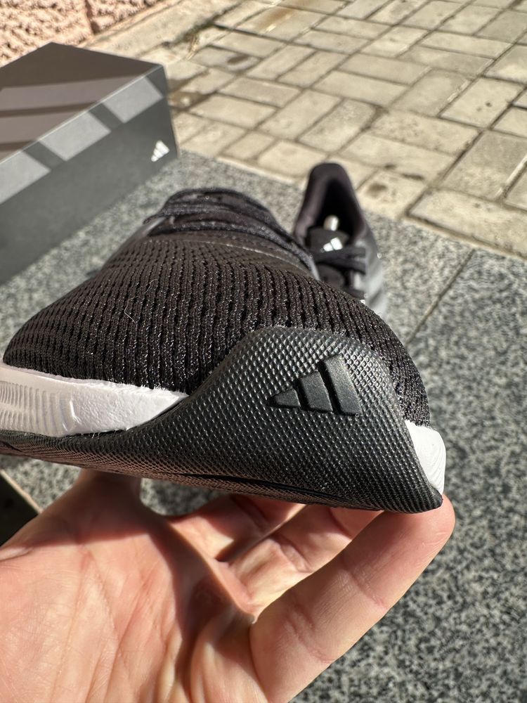 Оригінал Adidas Ultrabounce HP5796