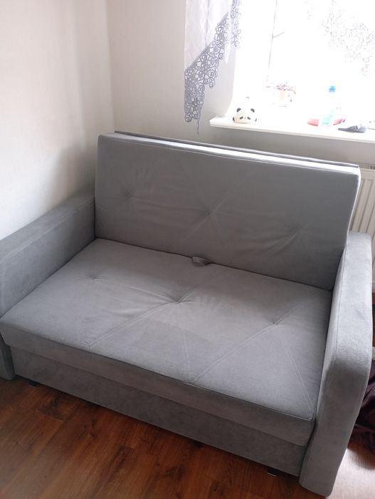 Sprzedam kanapę sofę rozkładaną szara