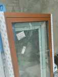 Okno aluminiowe obustronnie złoty dąb rozwiernouchylne 82 x150