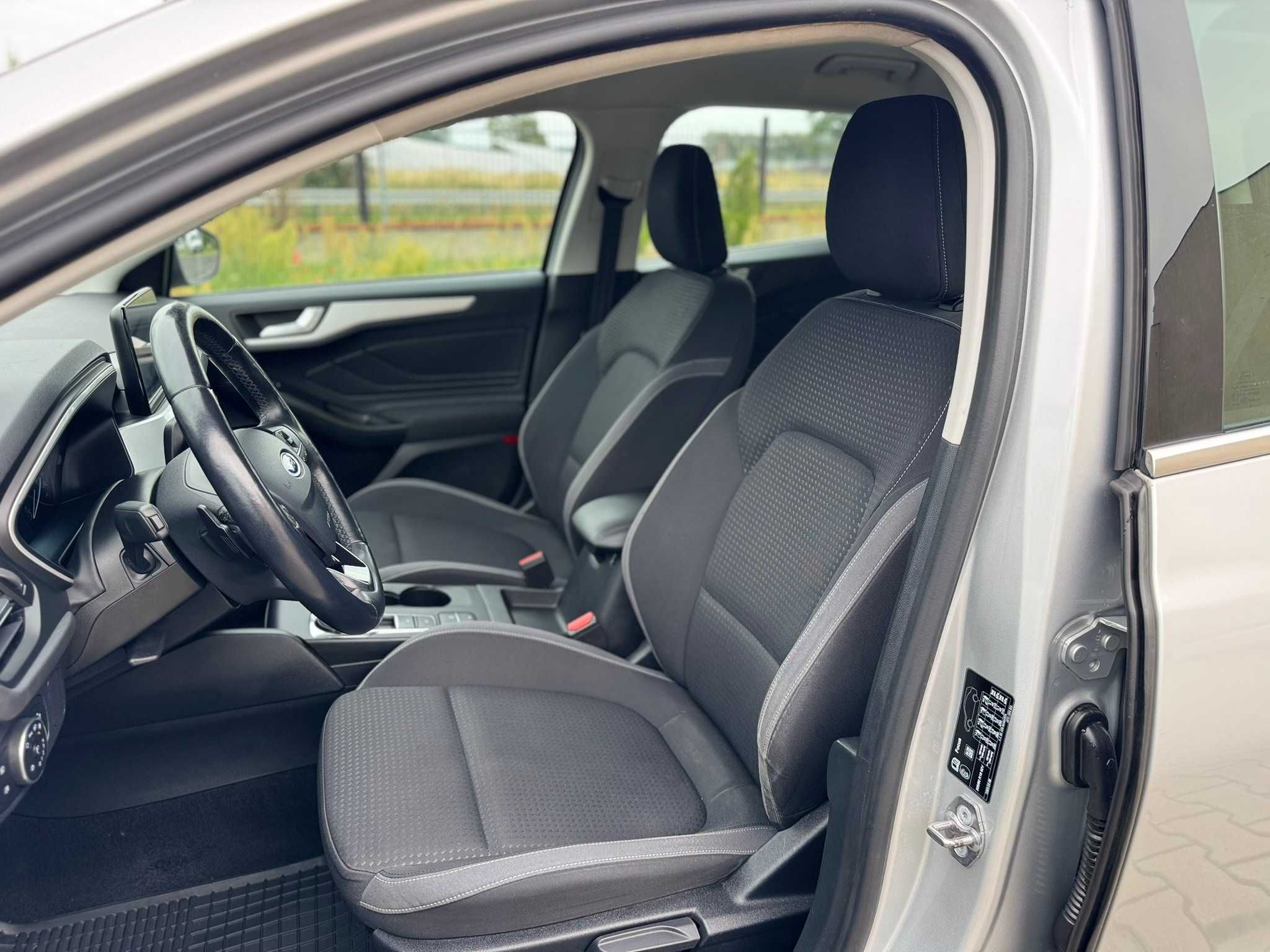 Ford Focus Mk4 1.5 tdci nawigacja carplay alufelgi serwisowany