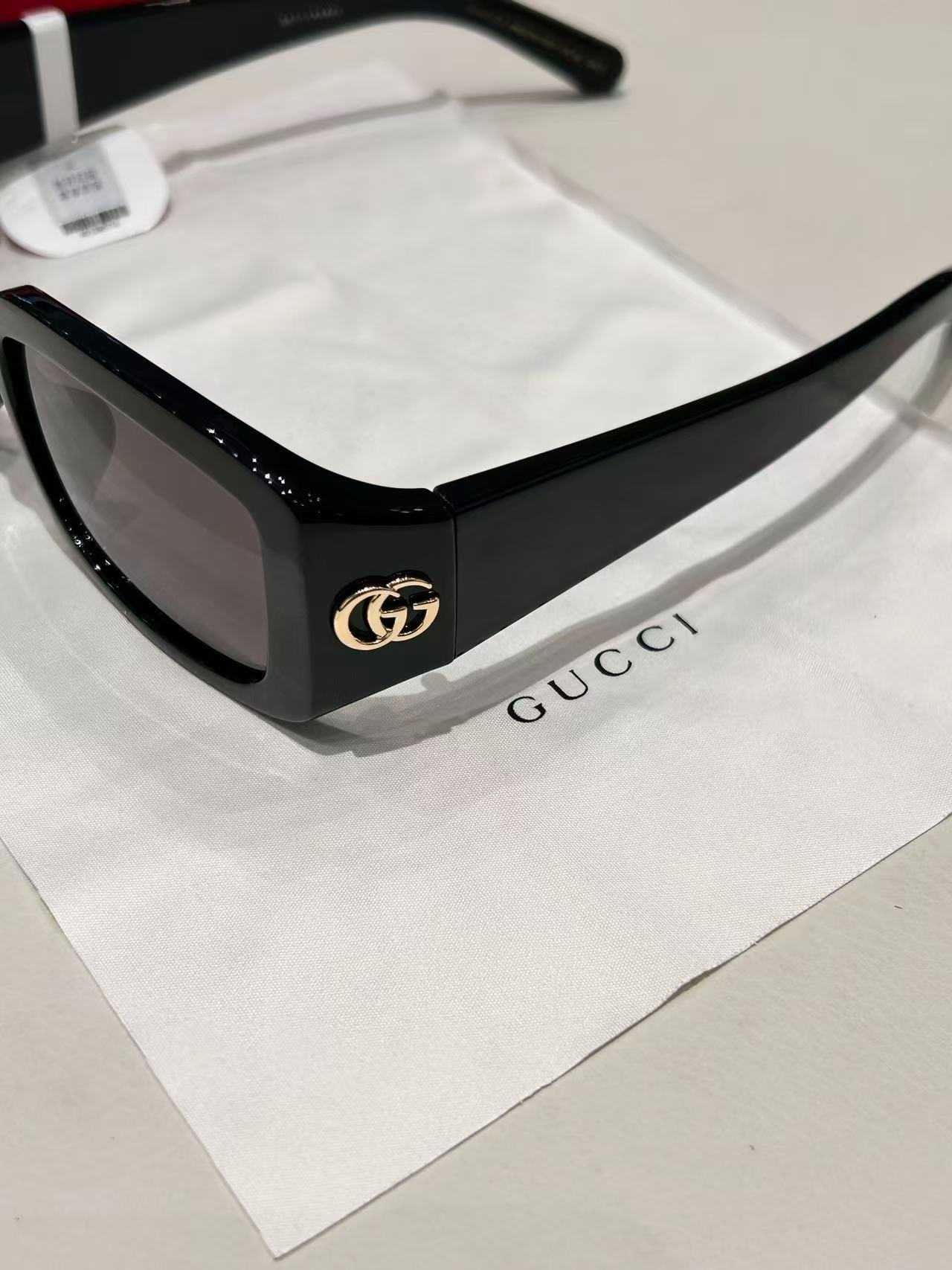 Óculos de sol GUCCI, como brinde, é necessário comprar outros itens