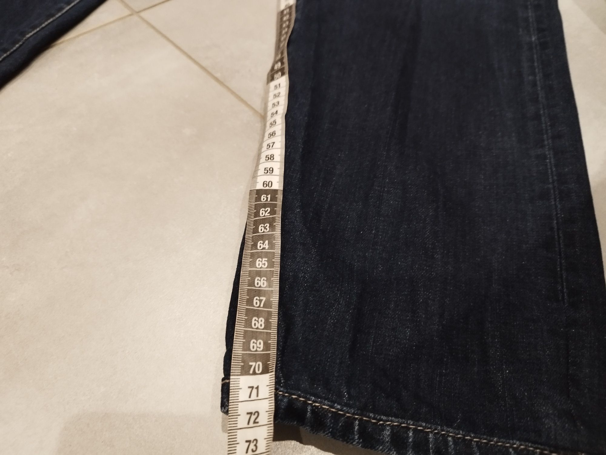 32x32 Carhartt klasyczne jeansy męskie