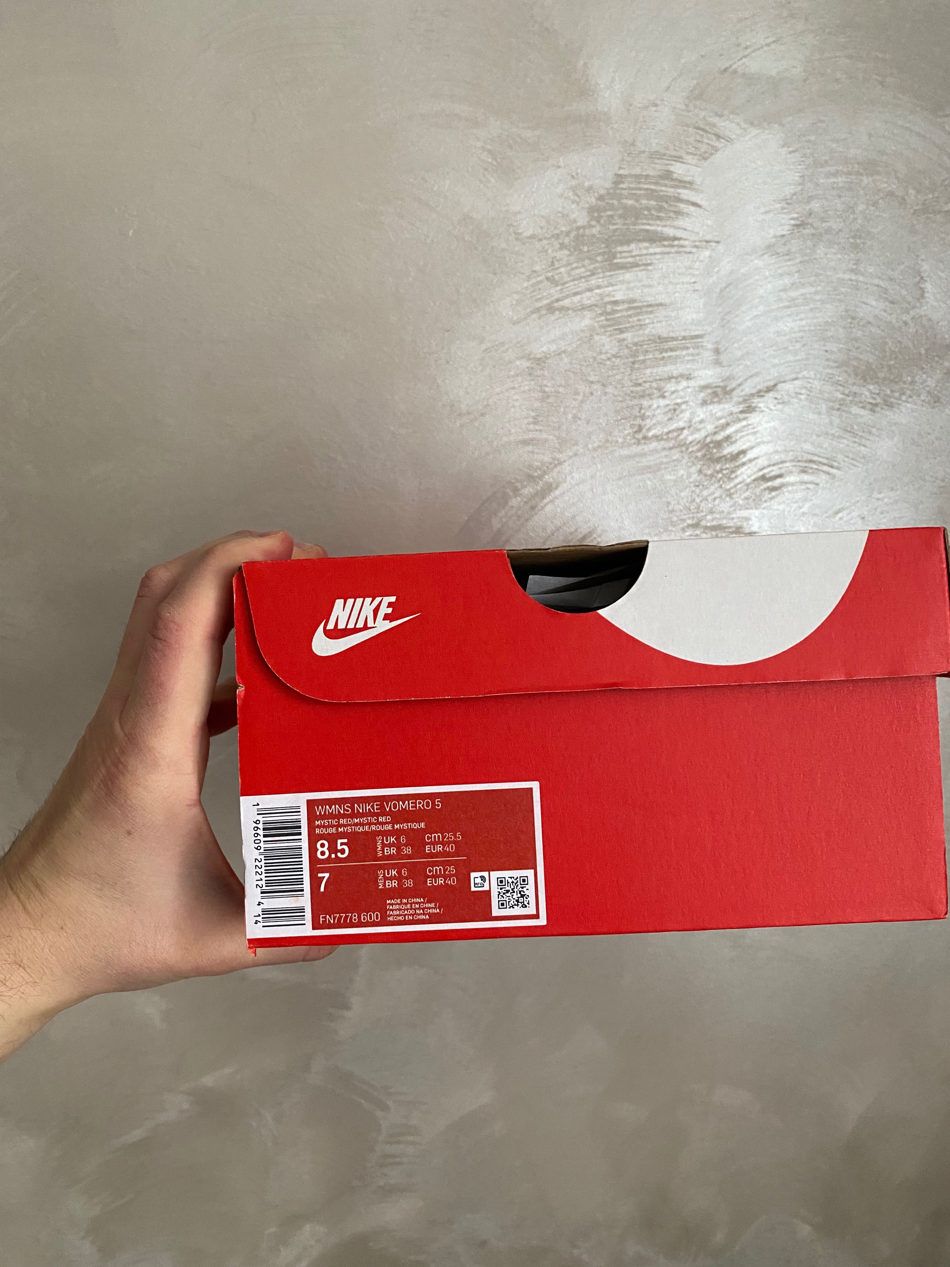 Nike Vomero 5 (оригінал)