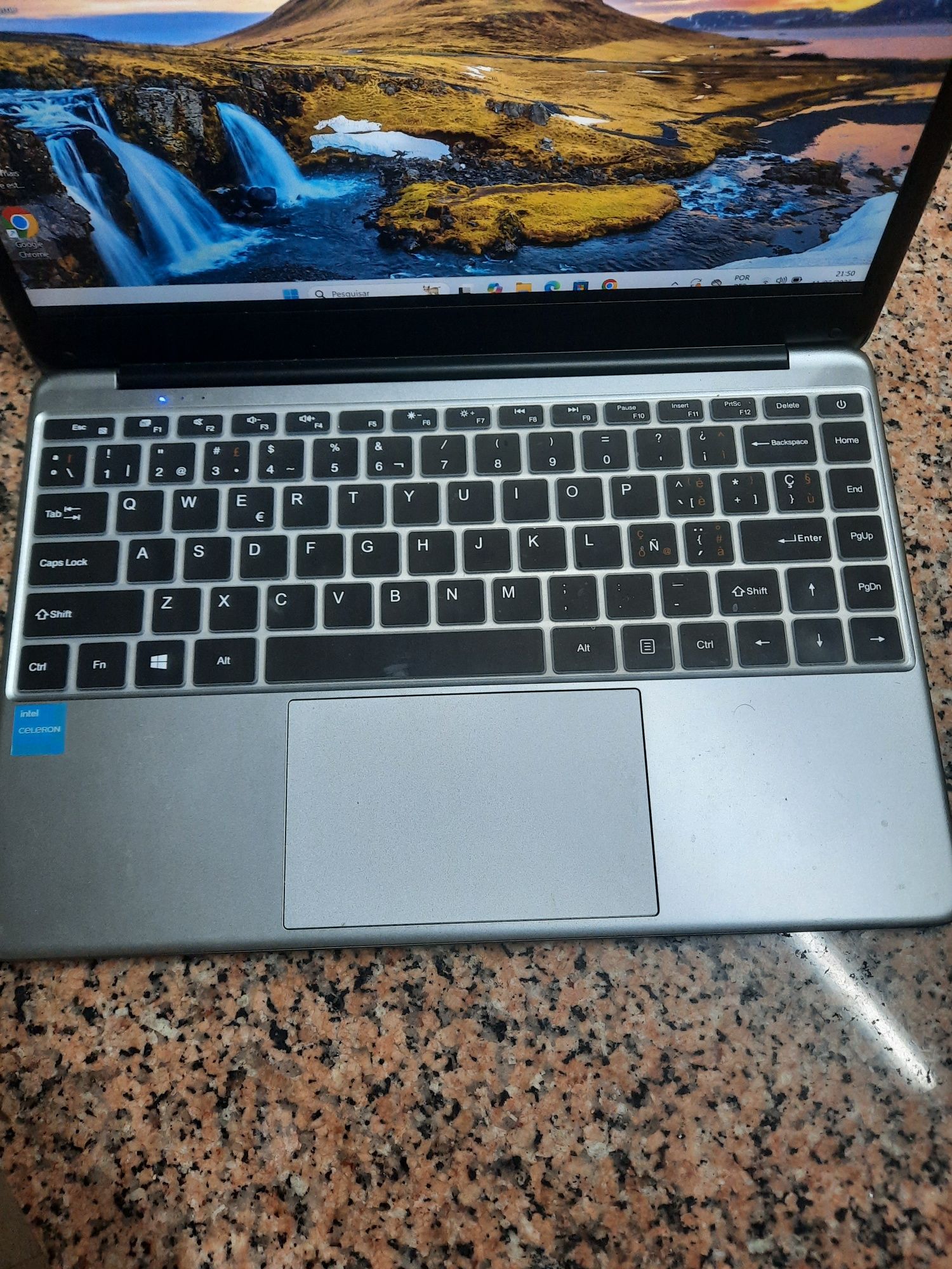Notebook chuwi sem detalhes