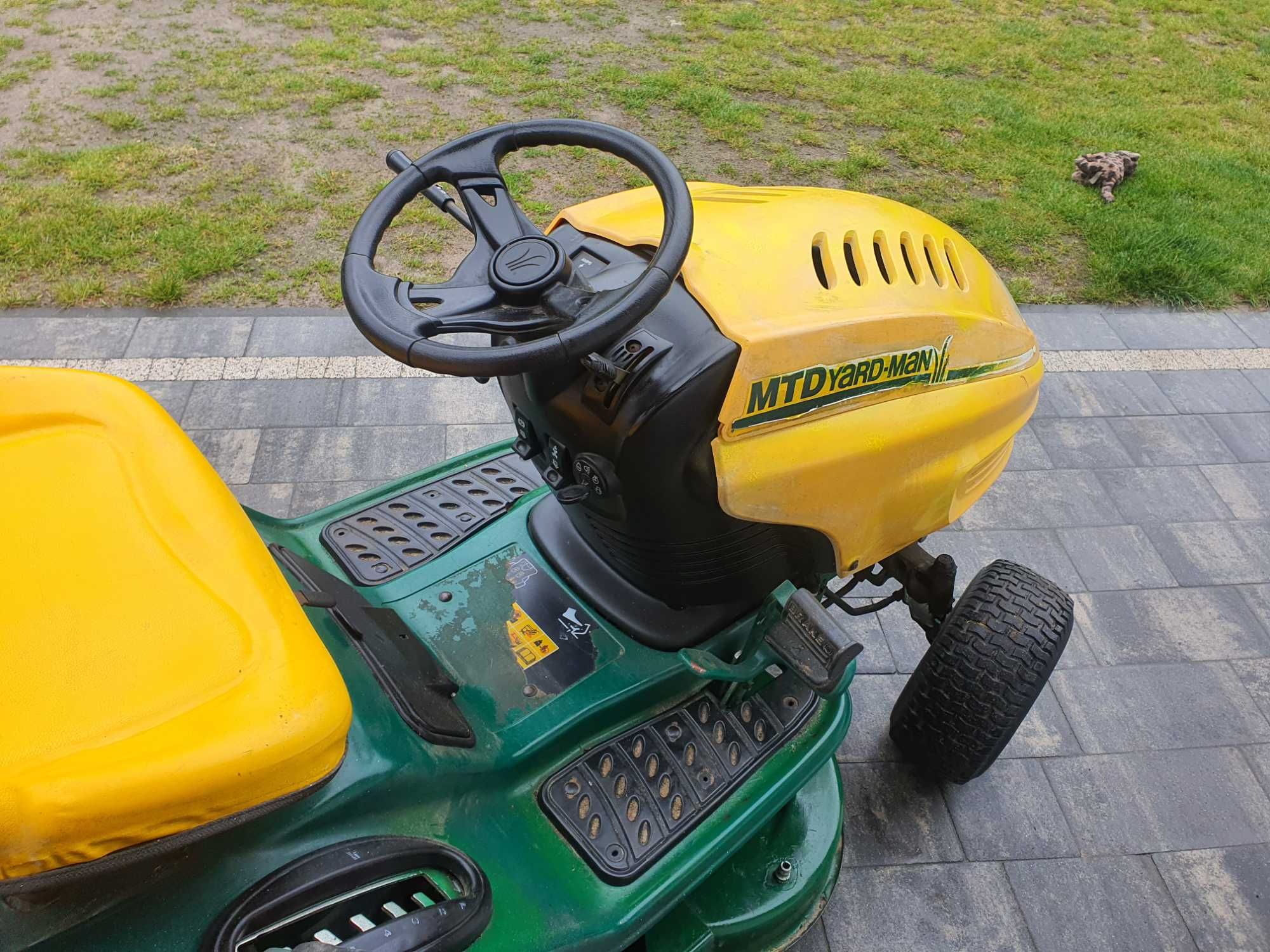 Kosiarka traktorek do trawy  kosz centralny 17.5hp hydro pompa olejowa